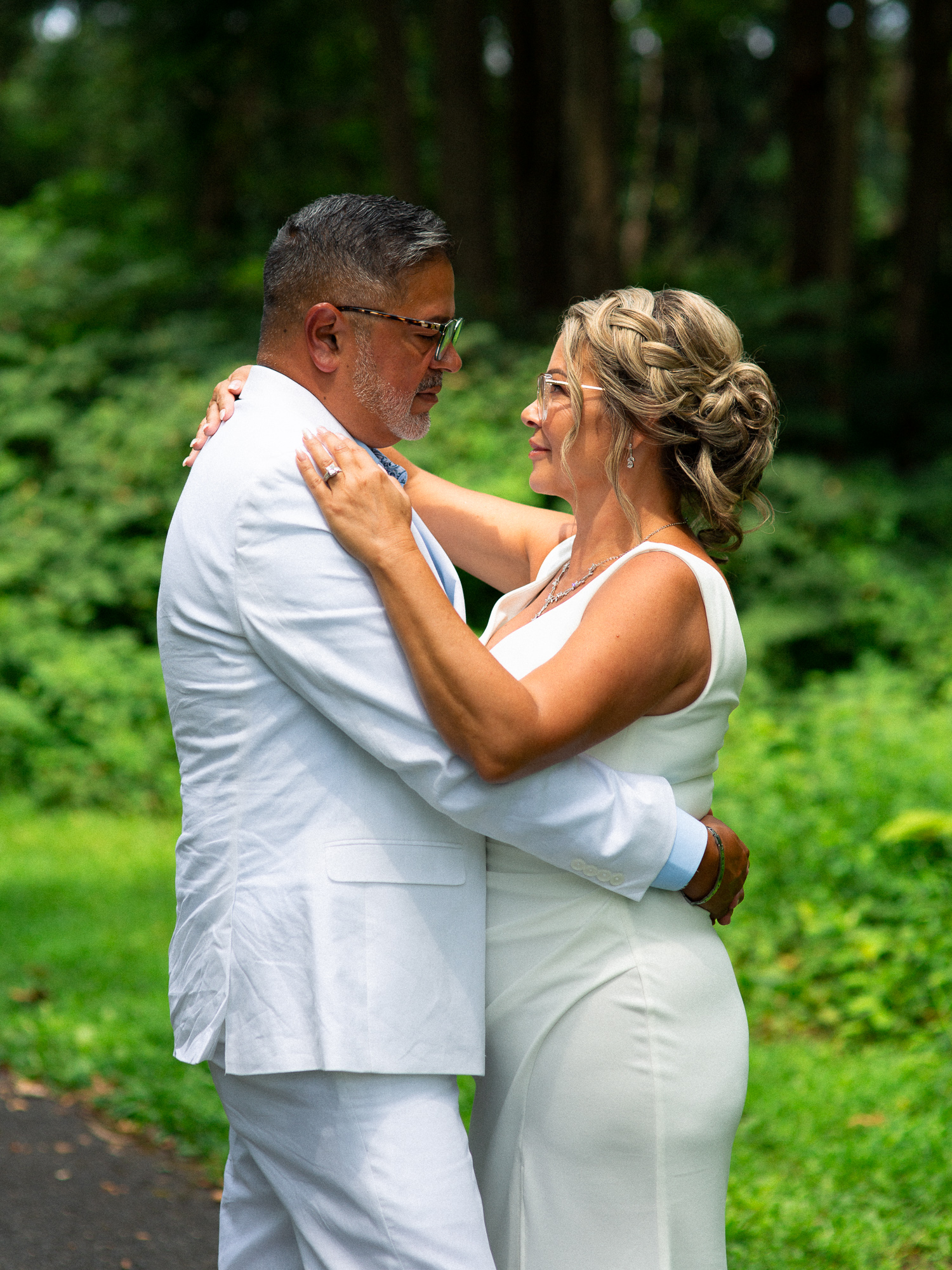 bride and groom portrait