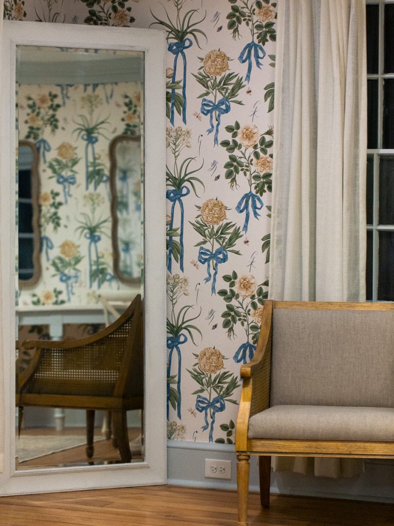 Medium compostion of a chair and mirror